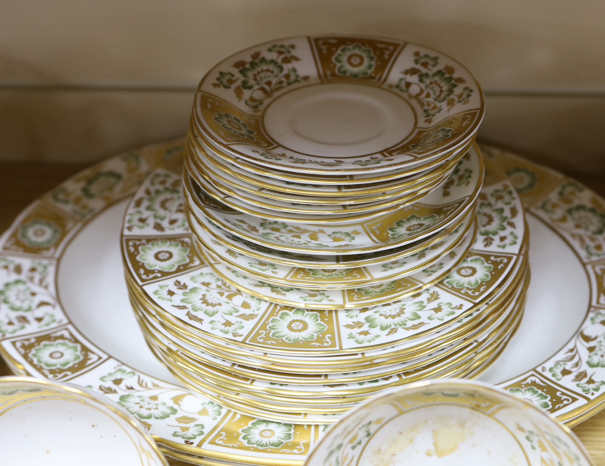 A Royal Crown Derby “Green Derby Panel” dinner, tea and coffee service